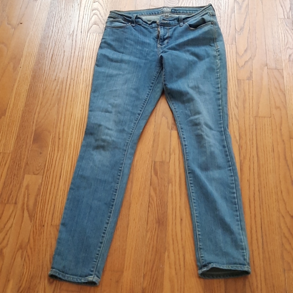 Old Navy "The Flirt" skinny mid rise jeans